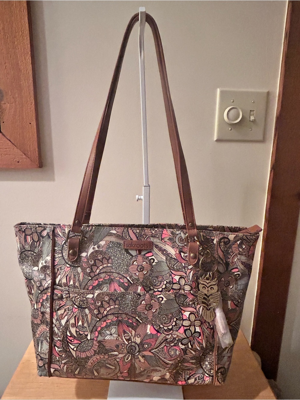 SAKROOTS Metro Tote Sienna Desert Spirt Beige Tan Multi Print Coated Canvas